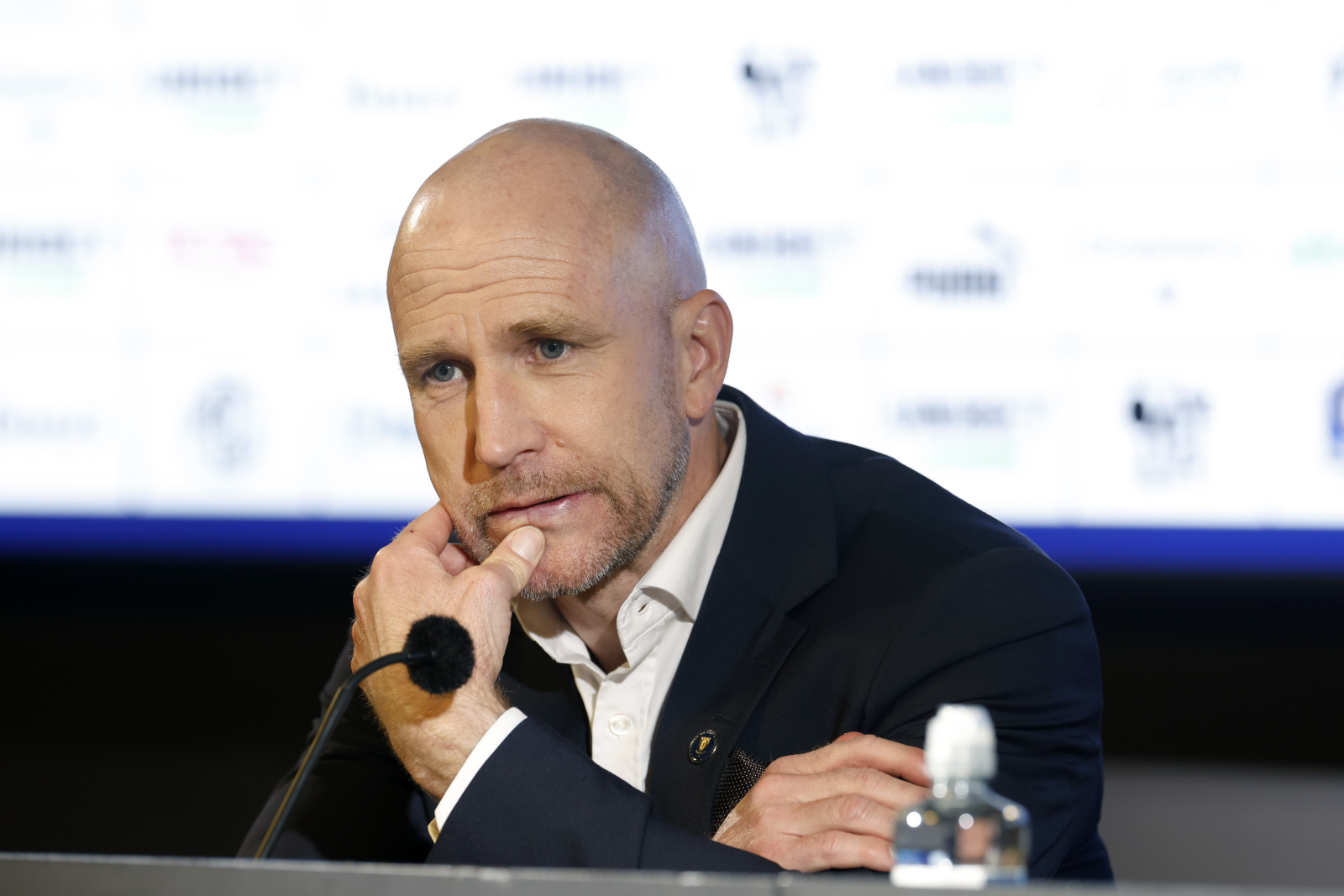 Henrik Rydström på presskonferensen efter måndagens fotbollsmatch i allsvenskan mellan Malmö En fundersam Henrik Rydström efter förlusten mot F Brommapojkarna på Eleda Stadion. Foto: Andreas Hillergren