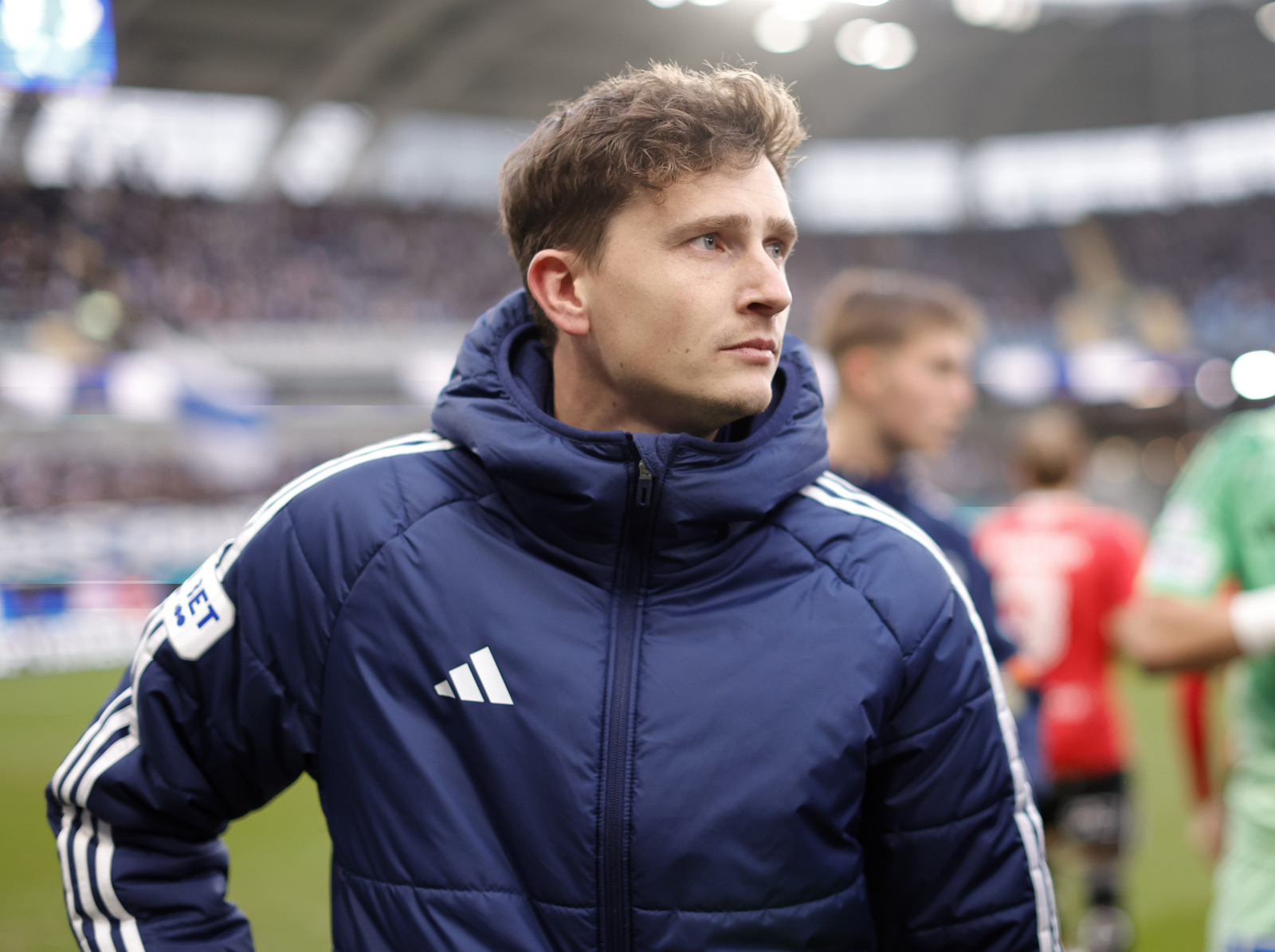 Norrköpings tränare Martin Falk konstaterar den bistra sanningen. Kvalspel är oundvikligt.Foto: Adam Ihse / TT