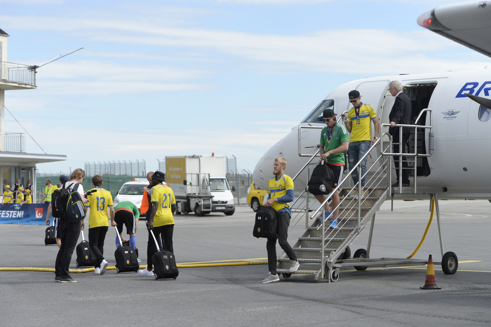 VM-flyg i mängd smutsar ner atmosfären