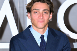 Den suveräne, gentlemannen, den alltid vänlige och ödmjuke Armand "Mondo" Duplantis, alltid i centrum, såväl på friidrottsarenan som under kristallkronorna
i galasalarna