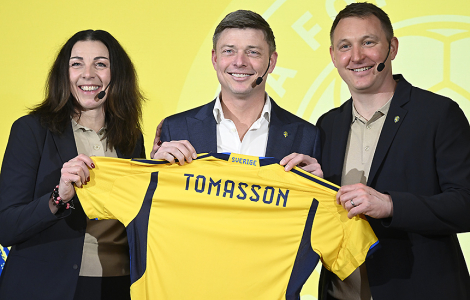 Tre f d arbetskamrater på Svenska Fotbollförbundets kansli, Tidigare generalsekreterare Andrea Möllerberg, förre förbundskaptenen Jon Dahl Tomasson och fobollschefen Kim Källström. Numera är alla tre ersatta. Foto: Jessica Gow / TT