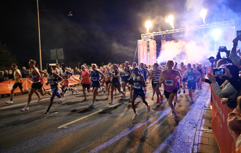Starten av Midnattsloppet vid Zinkensdamm på Södermalm på lördagskvällen. Foto: Henrik Montgomery / TT