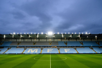 Mycket sker runt Malmö FF efter säsongsslutet. Människor kommer och går och några får förändrade roller.
