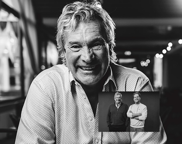 Per Carlén genomgår fortfarande behandling för sin cancersjukdom. Lilla bilden: Per och filmens producent, Christer Albinsson.